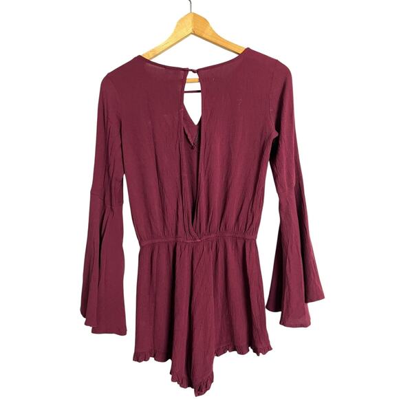 Others Follow Romper XS Bell Sleeve Boho Festival Casual Anthropologie Burgundy - Picture 8 of 10